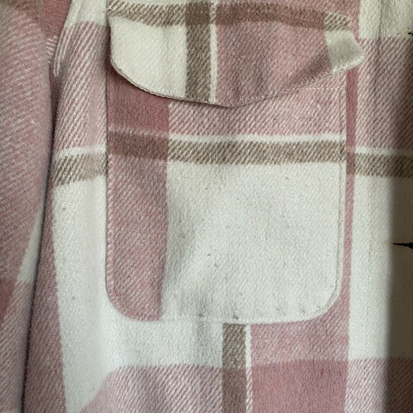 Dynamite York Plaid Shacket - Picture 5 of 16